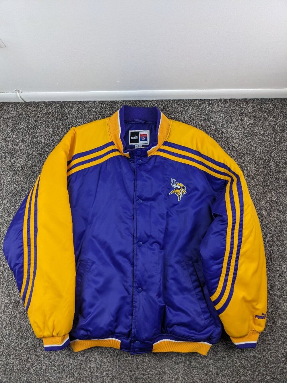 Vintage 90s Minnesota Vikings Satin Bomber Jacket Puma Quilted Y2K Mens Large